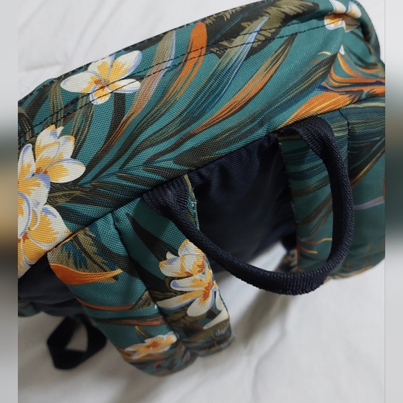 DaKine 365 21L Backpack Emerald Tropic - Picture 2 of 5